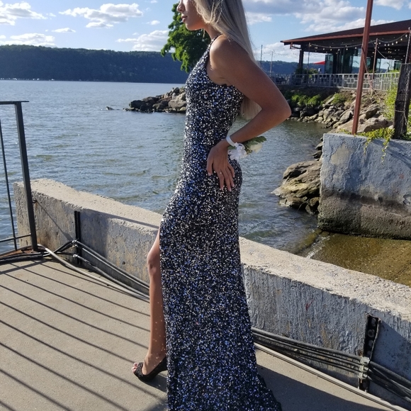 Prom Dress - Picture 7 of 12